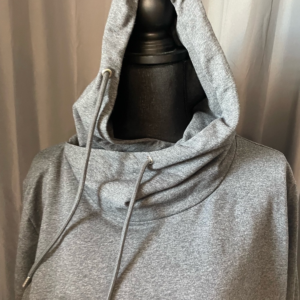 227. Hazel Blues Hoodie, Heathered Grey, Size 1X, EUC - Picture 4 of 7